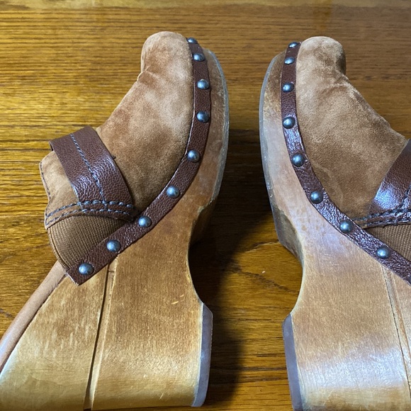 Clogs - Picture 4 of 6